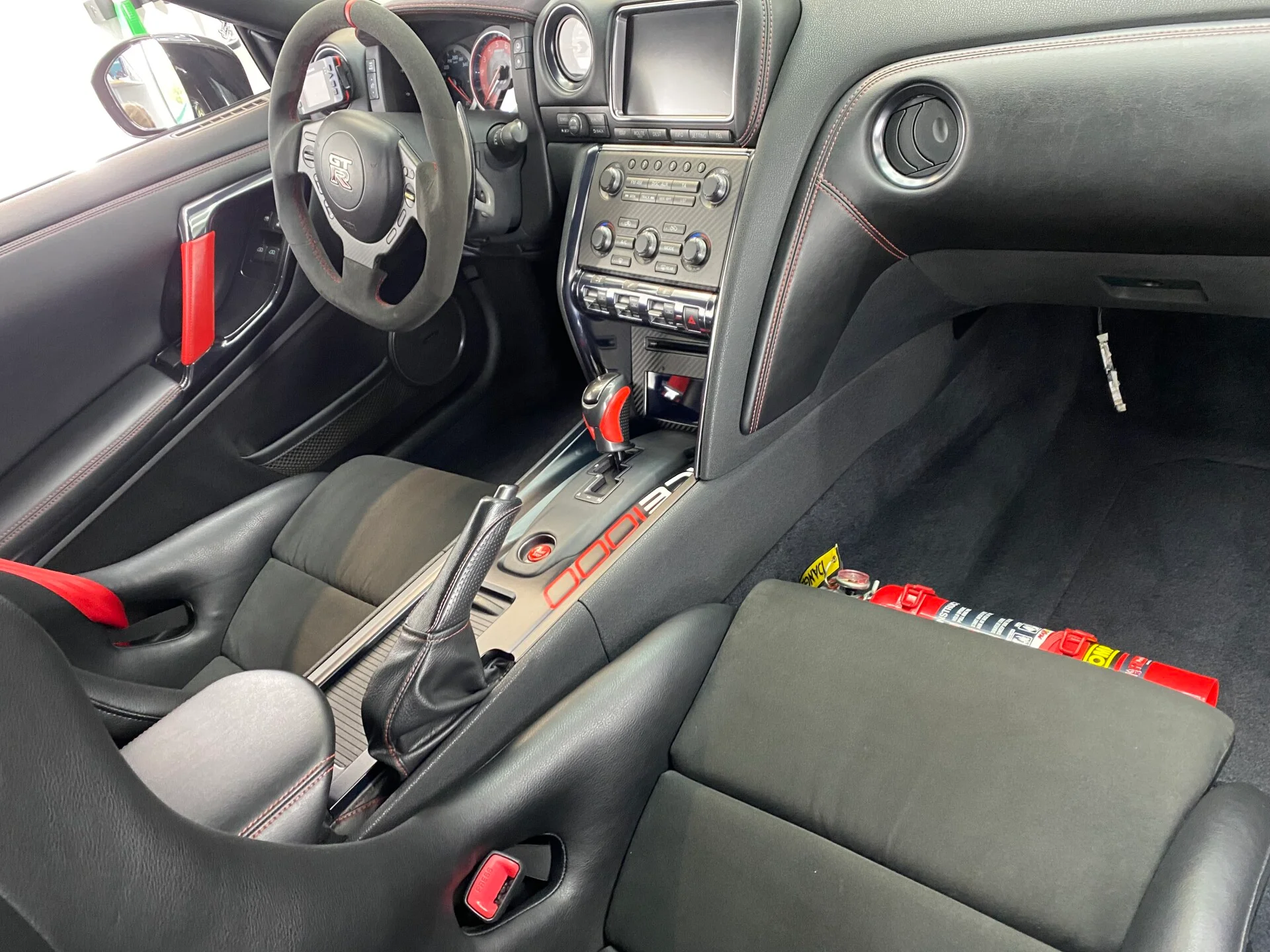 r35-interior